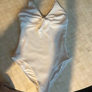 Melissa Odabash White Lisbon One-Piece Bathing Suit - Size 6 (New Without Tags)
